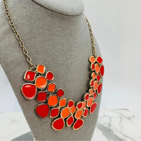 Cookie Lee Signed Necklace Coral and Red Goldtone Adjustable 16” 28” Sta… - Picture 3 of 9